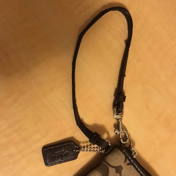 Coach Wallet - Picture 4 of 6